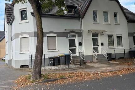 Rheienmittelhaus zur Miete 3 zimmer