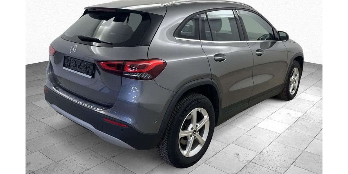 Mercedes-Benz GLA 180 53.411 km 28.980 &euro; Barchfeld - Immelborn 36456