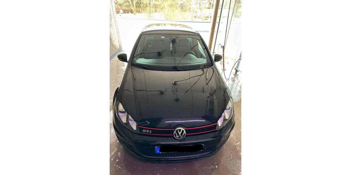 VW Golf 181.547 km 9.600 &euro; Drolshagen 57489