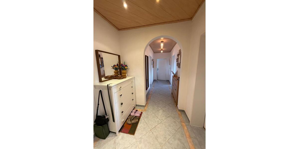 Etagenwohnung Bamberg Am Bruderwald - 3 Zimmer, 90 m&sup2;, 1.035&euro; | Angebot:26378752