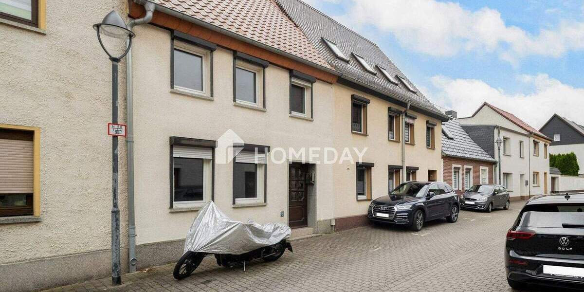 Reihenmittelhaus Zörbig - 3 Zimmer, 89 m&sup2;, 60.000&euro; | Angebot:25732702
