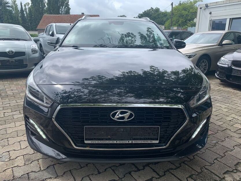 i30