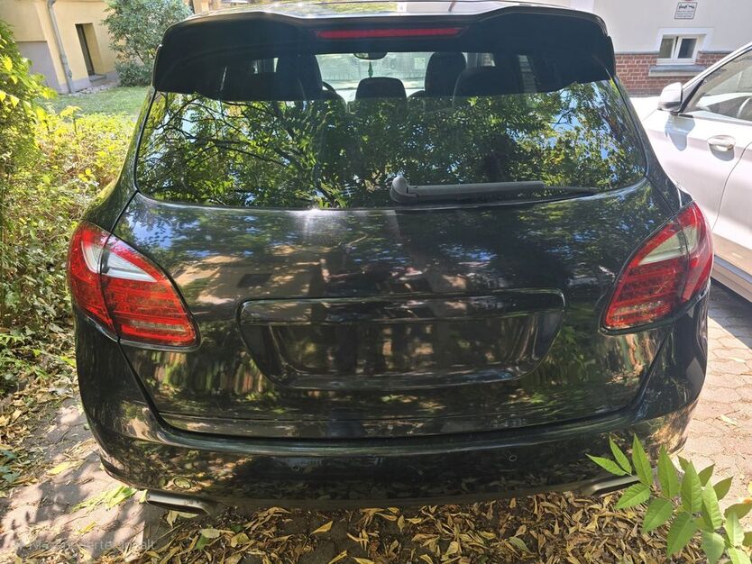 Porsche Cayenne 169.000 km 10.000 € Leipzig 04105