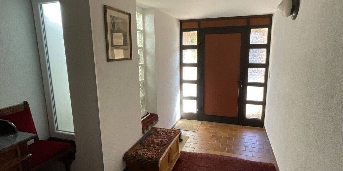Einfamilienhaus Bad Kissingen Garitz - 8 Zimmer, 198 m&sup2;, 430.000&euro; | Angebot:26388813