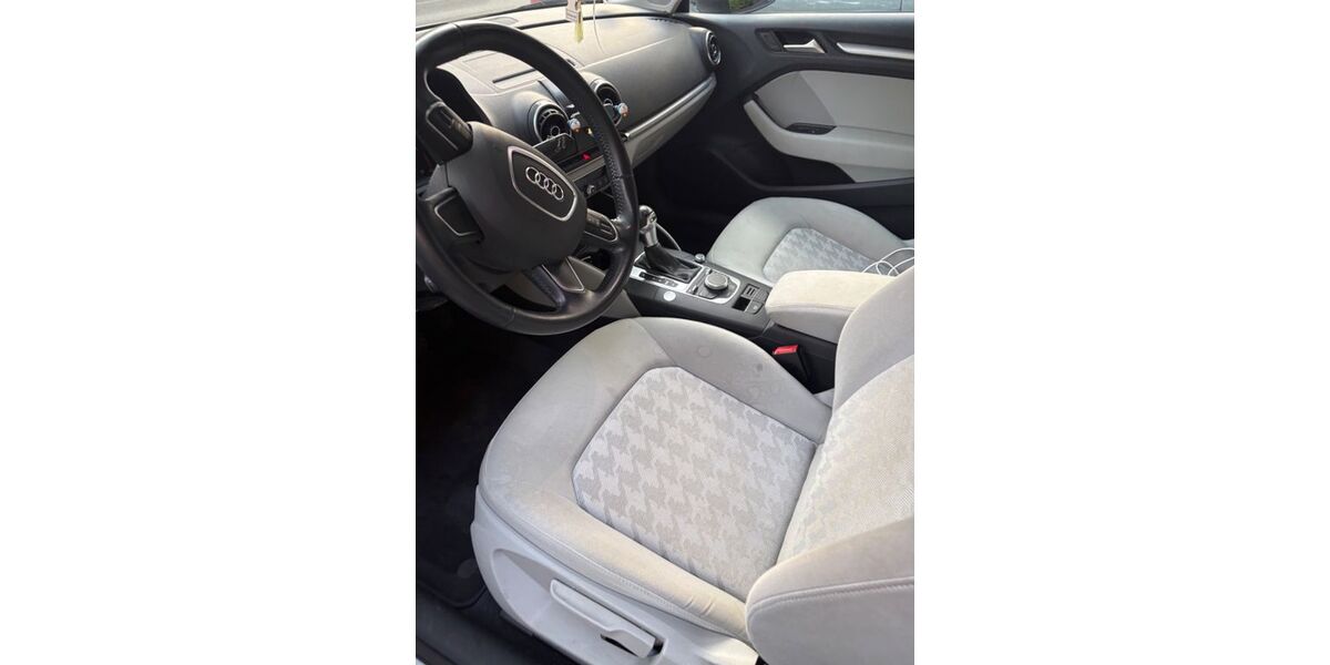 Audi A3 153.300 km 11.500 &euro; Erlangen 91052