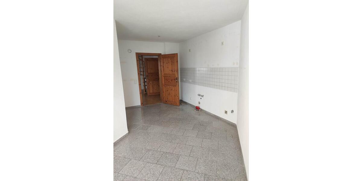 Etagenwohnung Hennef (Sieg) - 4 Zimmer, 120 m&sup2;, 1.400&euro; | Angebot:24983710
