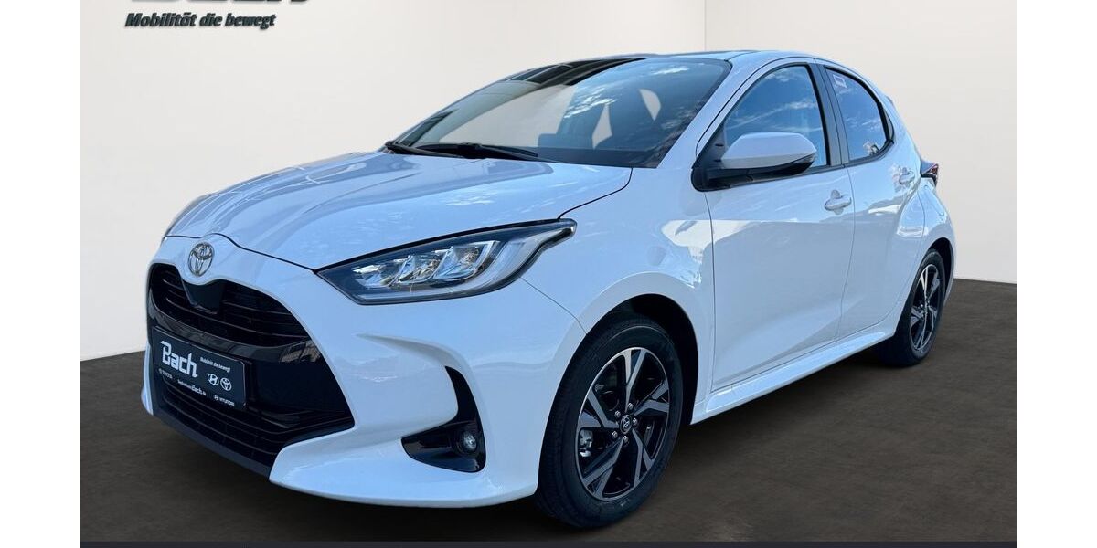 Toyota Yaris 2.000 km 24.290 &euro; Friedrichshafen 88046