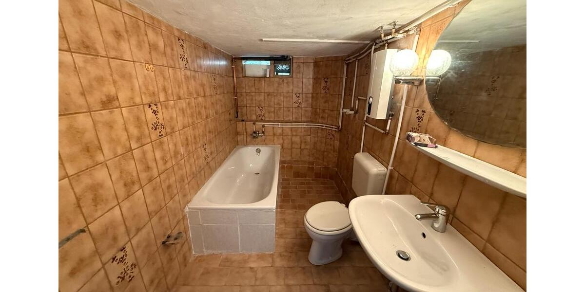 Erdgeschoßwohnung Beverungen - 4 Zimmer, 110 m&sup2;, 510&euro; | Angebot:26301696