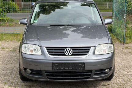 VW Touran 158.941 km 4.250 &euro; sottrum 27367
