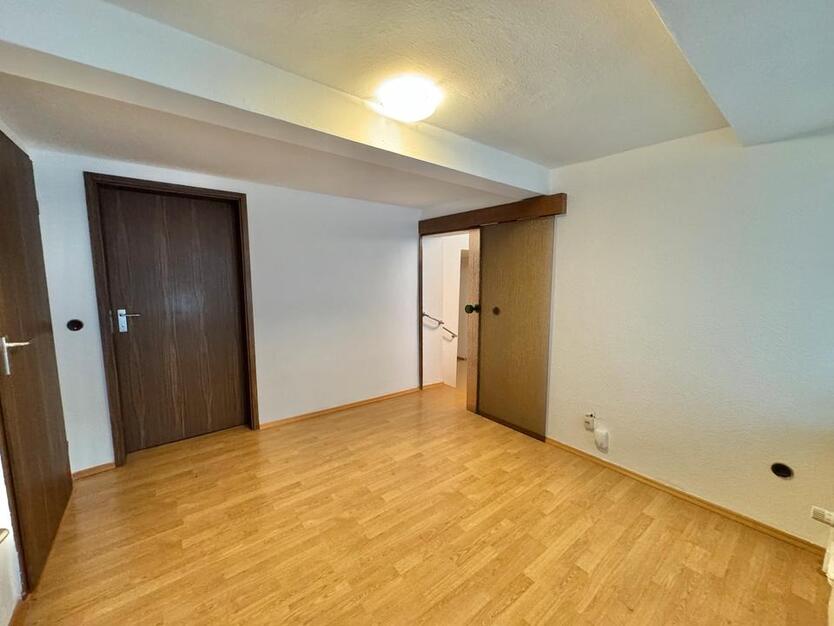 5-Zimmer Haus mit Garten - 15 min zum Hbf Köln zimmer