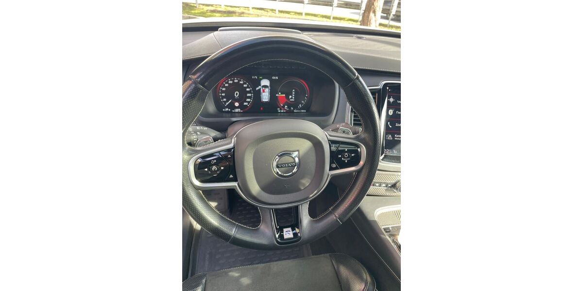 Volvo XC90 127.000 km 36.400 &euro; München 81925