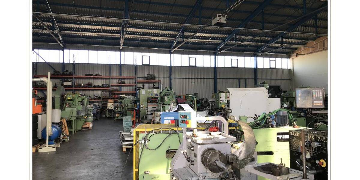 Lager mit Büro Nähe Autobahn A6 zimmer