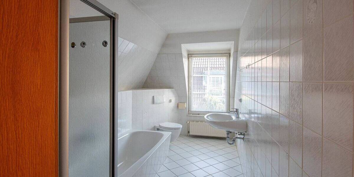 Mehrfamilienhaus, Wohnhaus Adendorf - 6 Zimmer, 217 m&sup2;, 680.000&euro; | Angebot:26176332