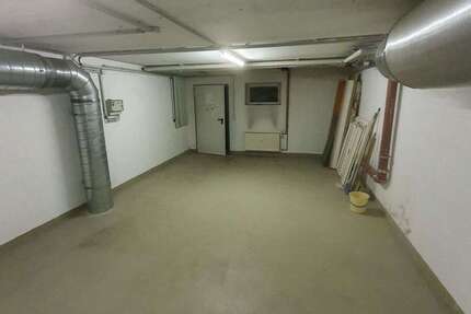 Halle in Jena 20.000 € 37.78 m² zimmer