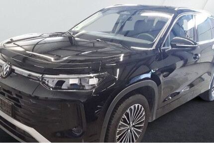 VW Tayron 25.537 km 39.830 &euro; Berlin 10587