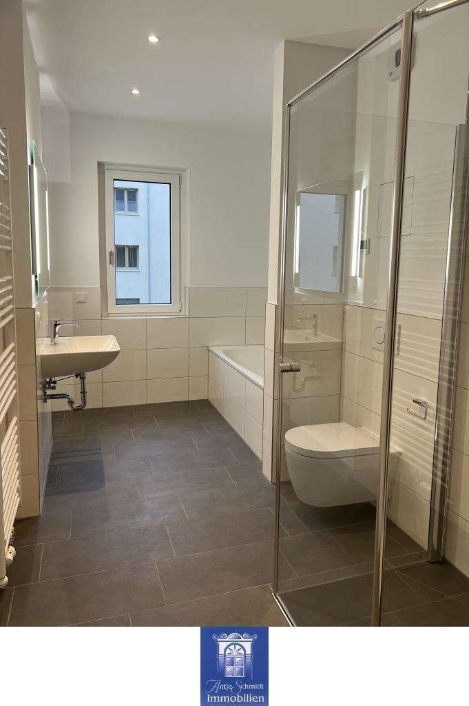 Wohnung zum Mieten in Dresden 2.040 € 107.4 m² 4 zimmer