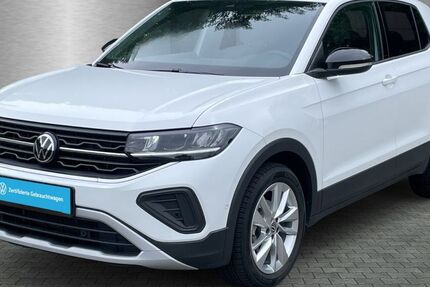 VW T-Cross 25.600 km 23.890 &euro; Stade 21682