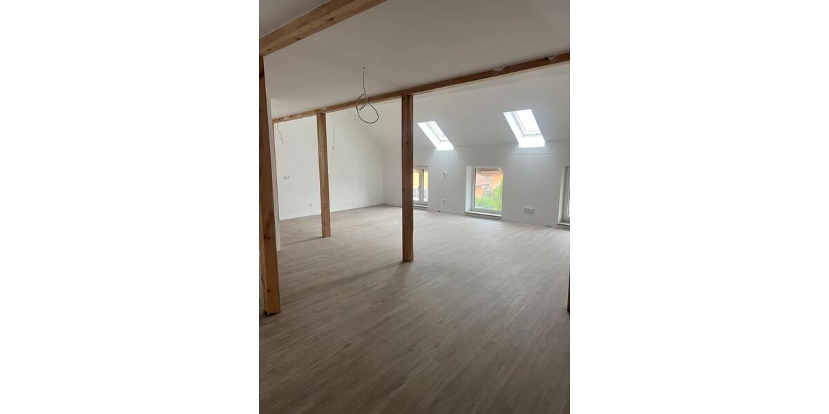 Moderne Galerie Wohnung in Unterschambach 3 zimmer