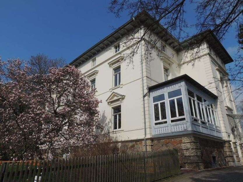 Haus zum Kaufen in Werdau , Sachs 1.130.000 € 954.1 m²