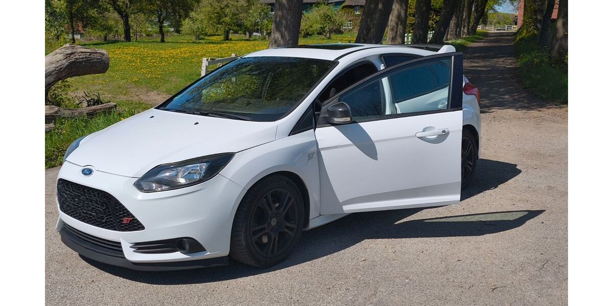 Ford Focus 155.000 km 10.750 &euro; Kisdorf, Holstein 24629
