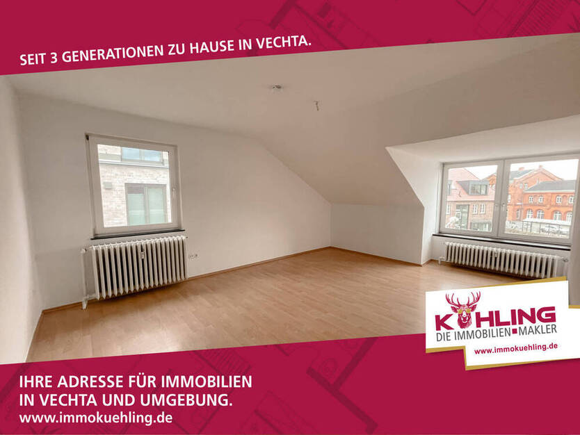 ***Großzügige 4 Zimmerwohnung im Dachgeschoss***