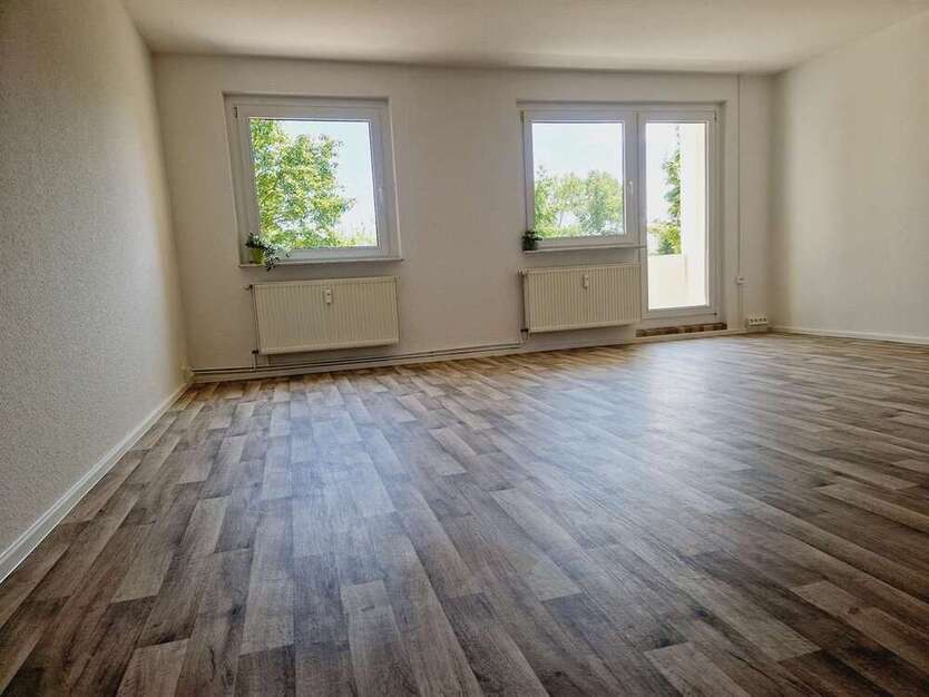 Wohnung zum Mieten in Glauchau 383 € 67.17 m²