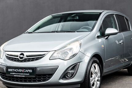Opel Corsa 205.000 km 2.999 &euro; Solingen 42655
