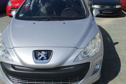 Peugeot 308 217.812 km 1.399 € Plauen 08523