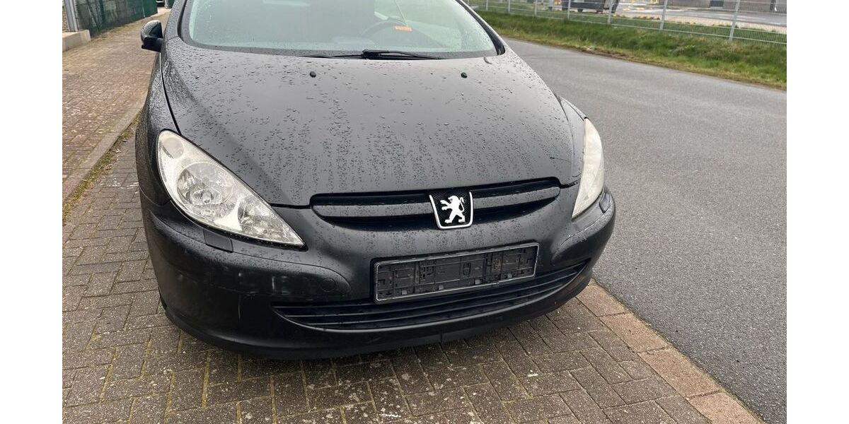 Peugeot 307 223.000 km 899 € Braunschweig 38100