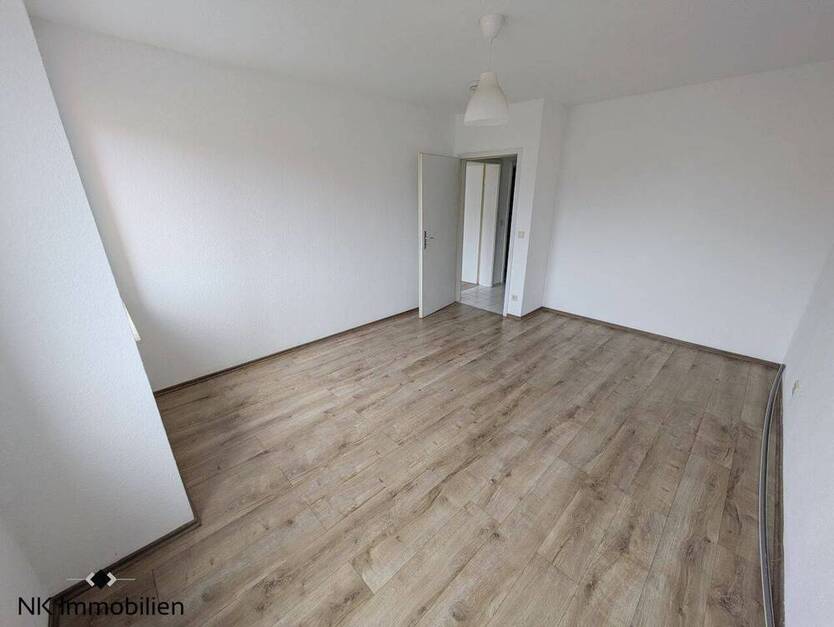 ++ wunderschöne 2-Raum-Wohnung in Schloßchemnitz - ab sofort bezugsfrei ++