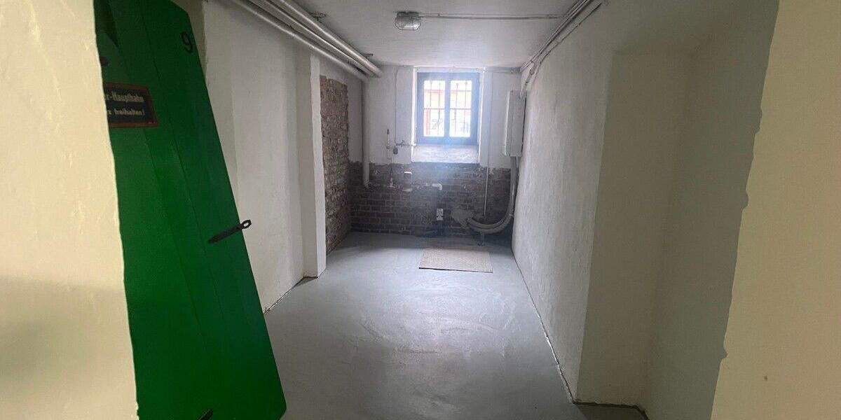 Große Wohnung .... gute Lage .... vermietete 5-Zimmer-Wohnung in der Brühlervorstadt !! 5 zimmer