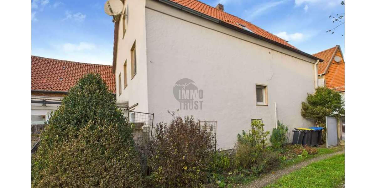 Haus zum Kaufen in Pattensen 295.000 € 268 m² 10 zimmer