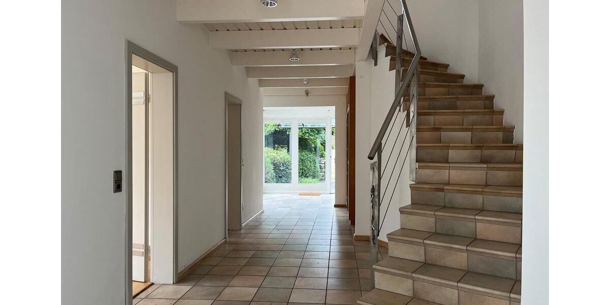 Architektenhaus in Buchholz ( Trelde) zu vermieten 8 zimmer