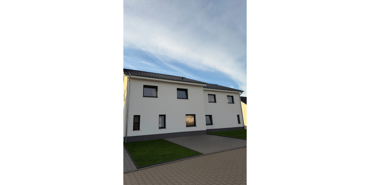 Moderne Doppelhaushälfte im Neubaugebiet zu verkaufen 6 zimmer