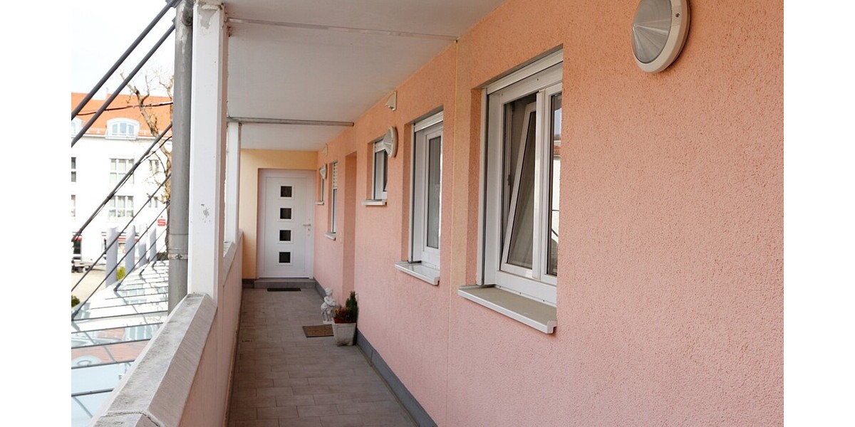 ** Traumapartment mit Sonnenterrasse ** und Stellplatz !! in S-Bahn-Nähe !! TOP-LAGE in GILCHING !! - Etagenwohnung Gilching | Angebot:25841225