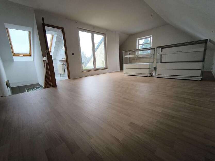 Wohnung zum Mieten in Chemnitz 749 € 115 m²