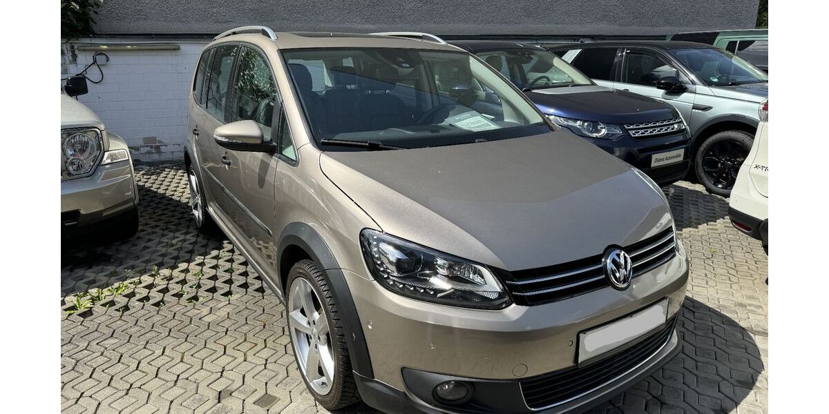 VW Touran 145.000 km 13.800 &euro; Berlin 12359