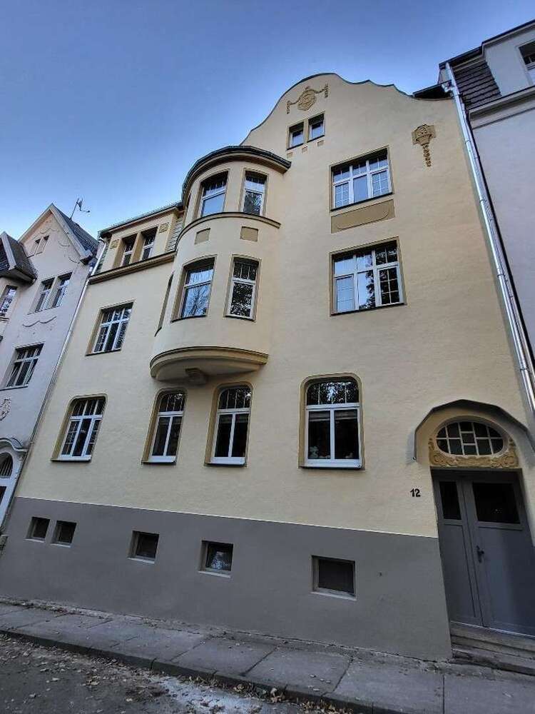Wohnung zum Mieten in Greiz 805 € 107 m²