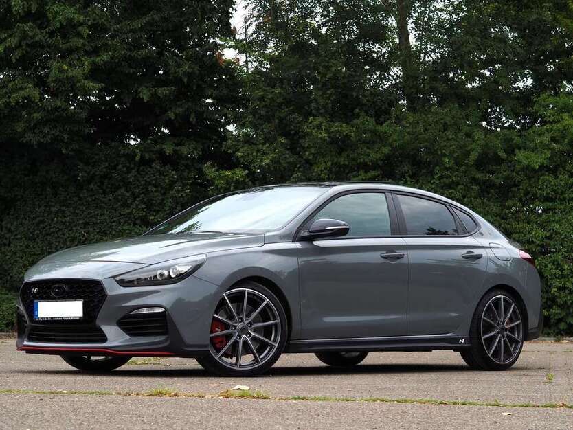 i30