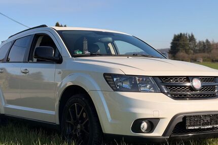 Fiat Freemont 140.500 km 9.500 &euro; Bergisch Gladbach 51429