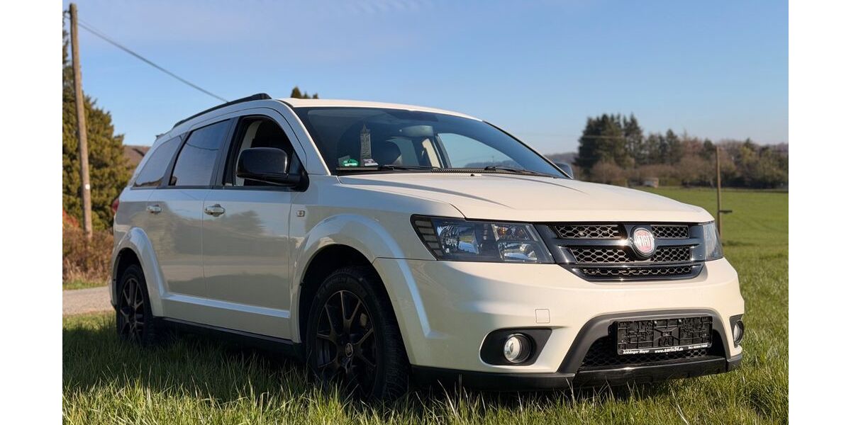 Fiat Freemont 140.500 km 9.700 &euro; Bergisch Gladbach 51429