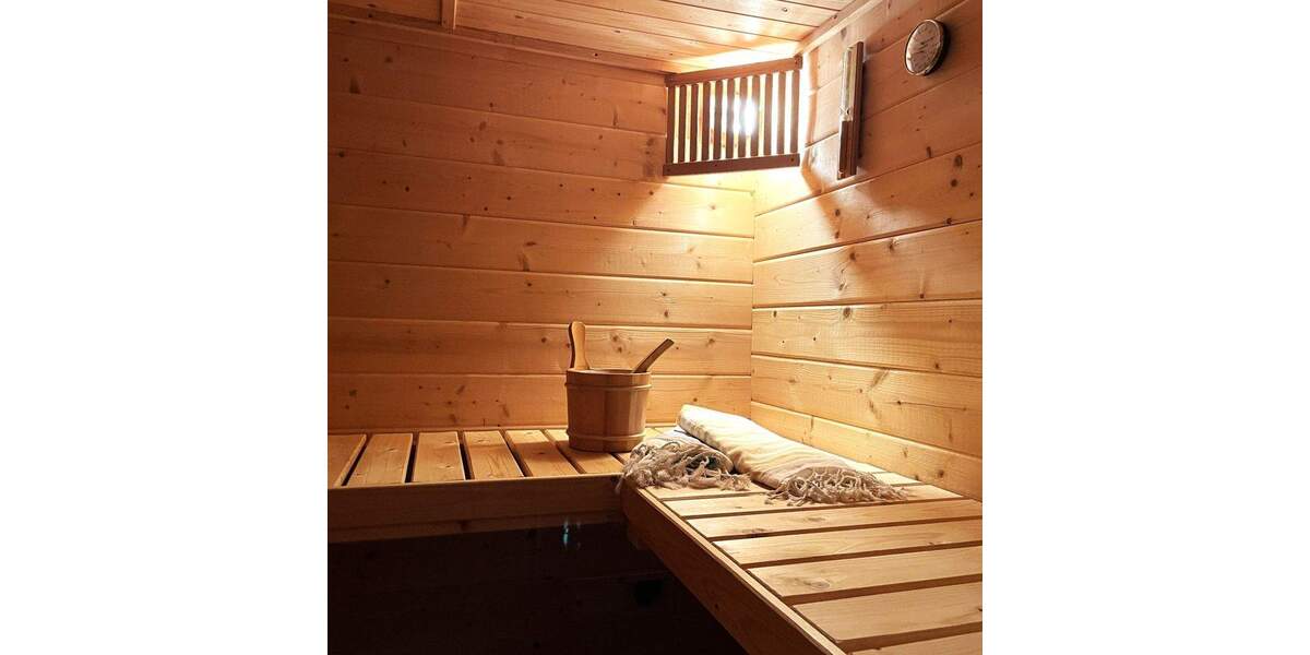 Gewerbeobjekt Wesselburen - 5 Zimmer, 365.000&euro; | Angebot:25697378