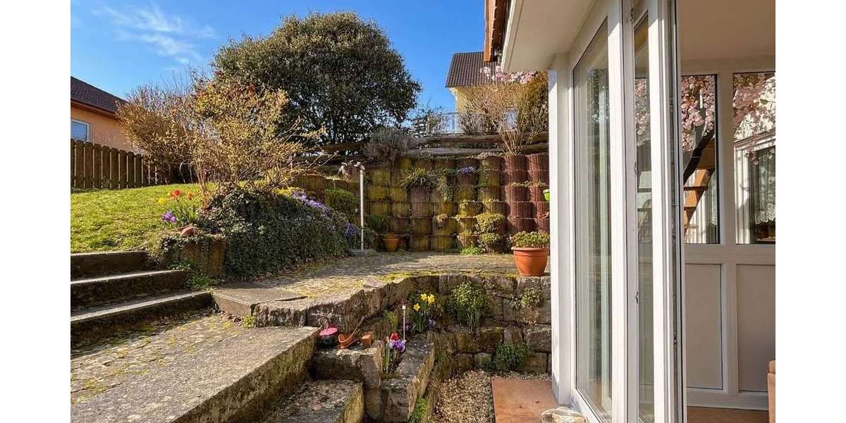 Etagenwohnung Stockach - 2 Zimmer, 79 m&sup2;, 258.000&euro; | Angebot:25936103