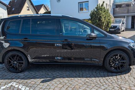 VW Touran 148.000 km 13.500 &euro; Hirzenhain 63697