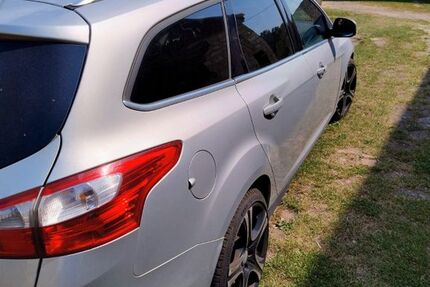 Ford Focus 155.000 km 6.999 € Flachslanden 91604