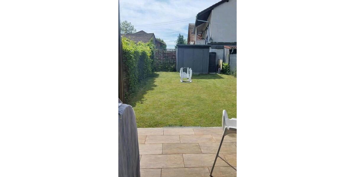 Reihenhaus Germaringen - 10 Zimmer, 130 m&sup2;, 1.600&euro; | Angebot:26153718