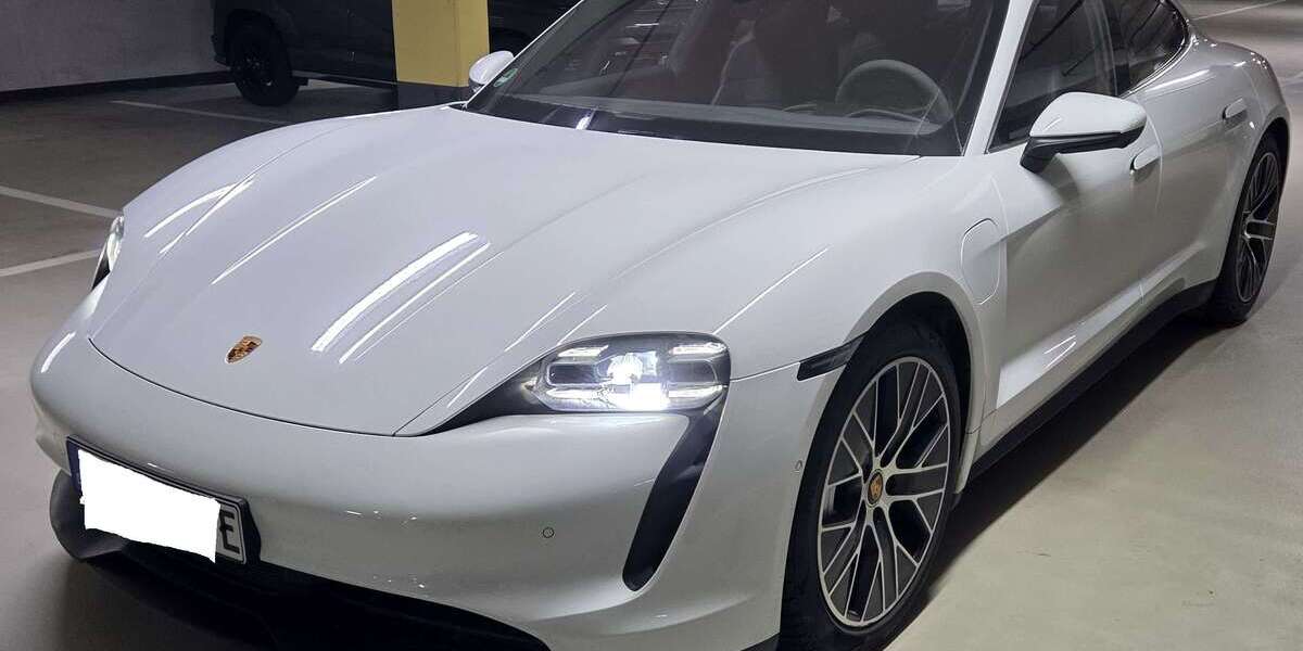 Porsche Taycan 15.000 km 85.000 &euro; Paderborn 33102