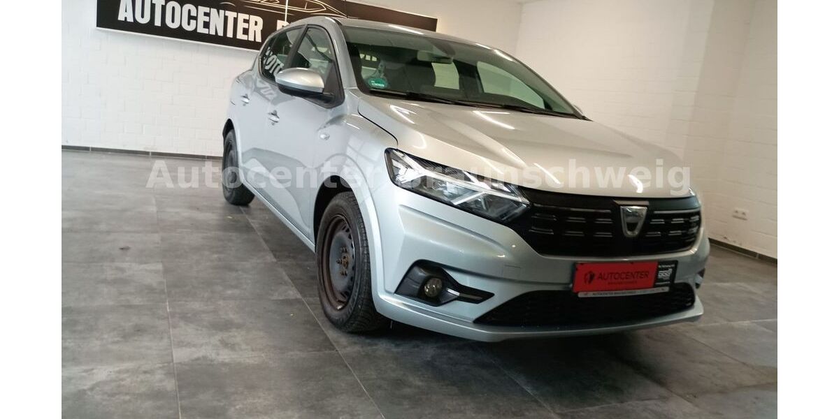 Dacia Sandero 122.000 km 8.450 &euro; Braunschweig 38112