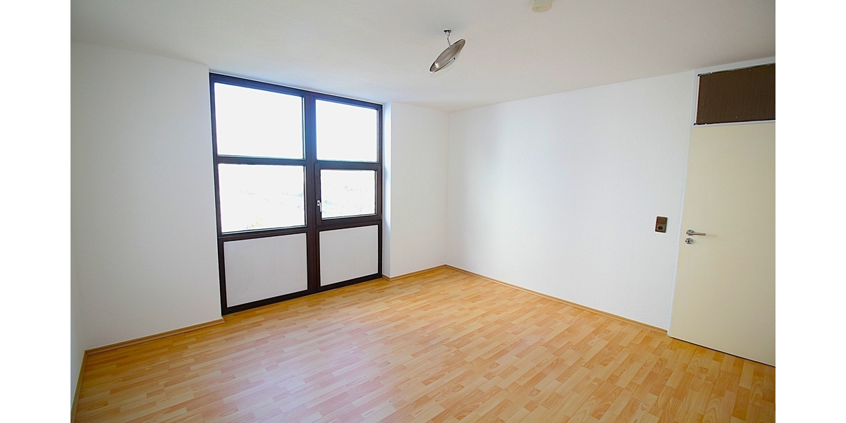 Bezugsfreie, barrierearme und frisch renovierte 2 Zimmer ETW mit Terrasse, Aufzug und TG-Stellplatz. - Etagenwohnung Sankt Augustin | Angebot:26777828