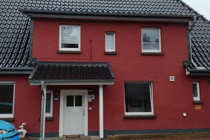 Großzügige 4-Zimmer-EG-Wohnung, EBK, 2 Bäder, Garten (auch WG) 4 zimmer